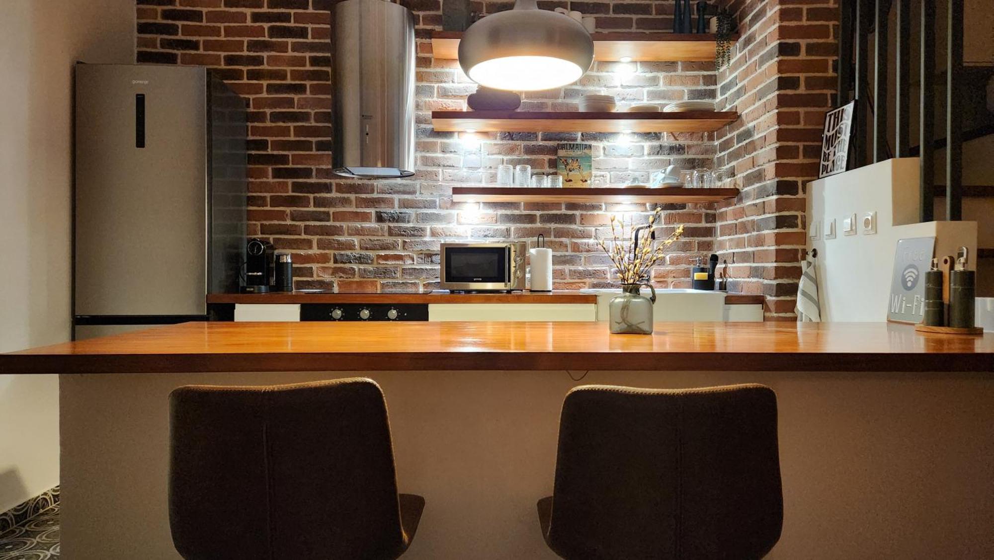 Apartmani Mate Омиш Экстерьер фото
