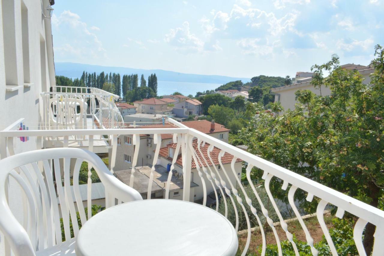 Apartmani Mate Омиш Экстерьер фото