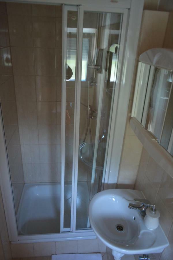 Apartmani Mate Омиш Экстерьер фото